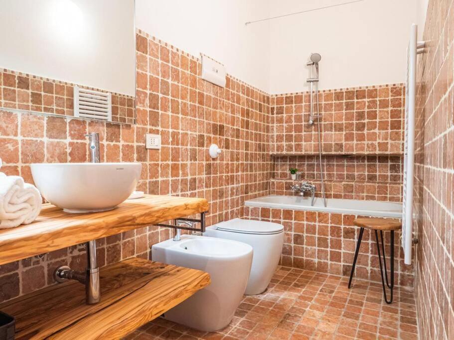 Romantic Flat On Navigli River By Easylife Milano Eksteriør bilde